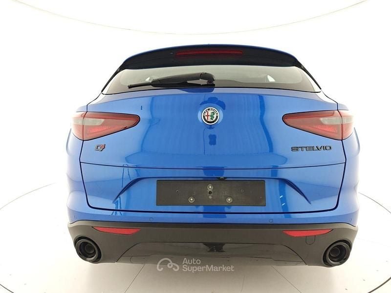 Usata Alfa Romeo Stelvio Sprint 190 CV (139 kW) 2020 Blu SUV