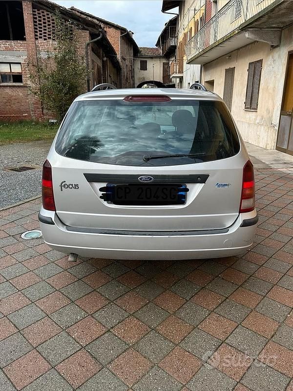 Usata Ford Focus 2004 Grigio Station wagon