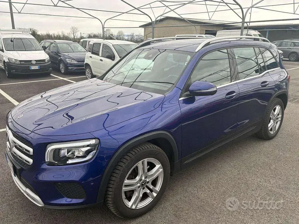 Usata Mercedes GLB200 Business 150 CV (110 kW) 2022 Blu/azzurro SUV