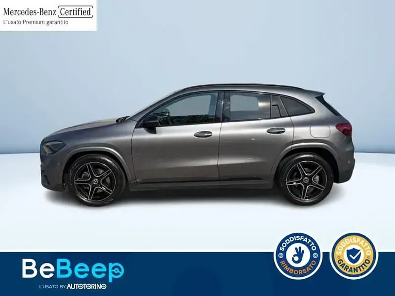 Usata Mercedes GLA180 AMG Line Premium 136 CV (100 kW) 2023 Grigio metallizzato SUV