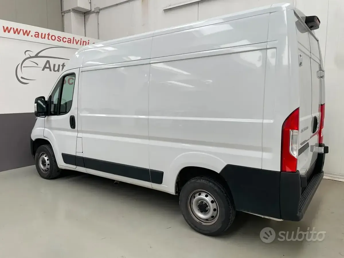 Usata Fiat Ducato 33 140 CV (102 kW) 2023 Bianco Furgone