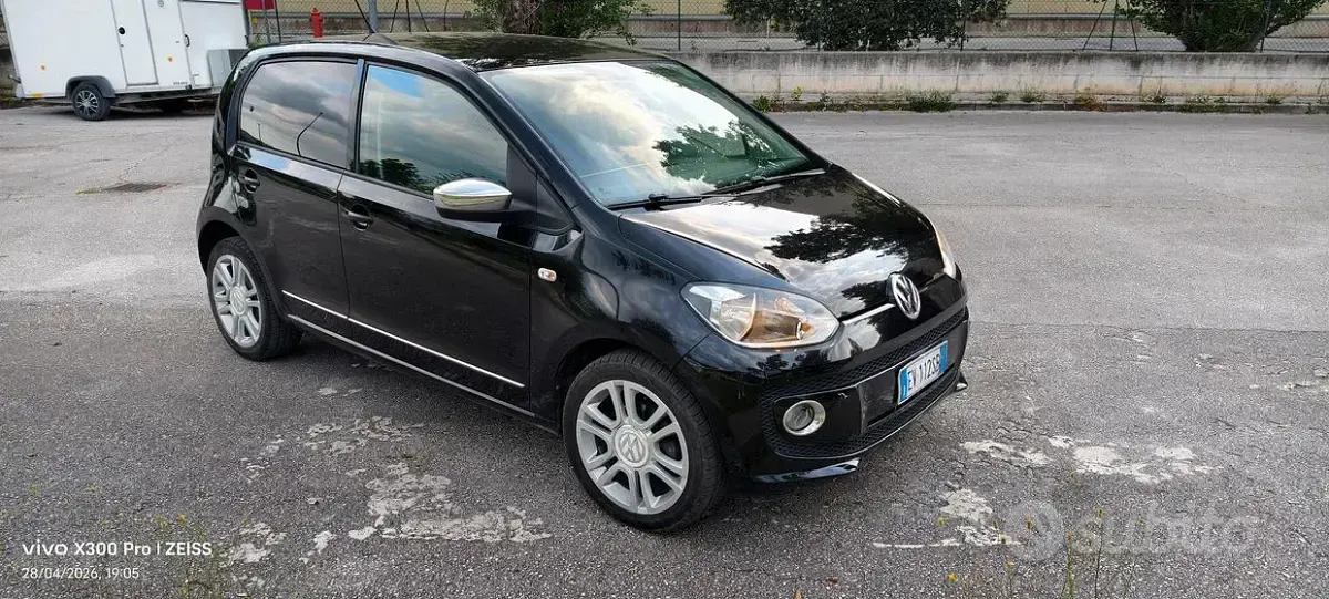 Usata VW up! 68 CV (50 kW) 2015 Utilitaria
