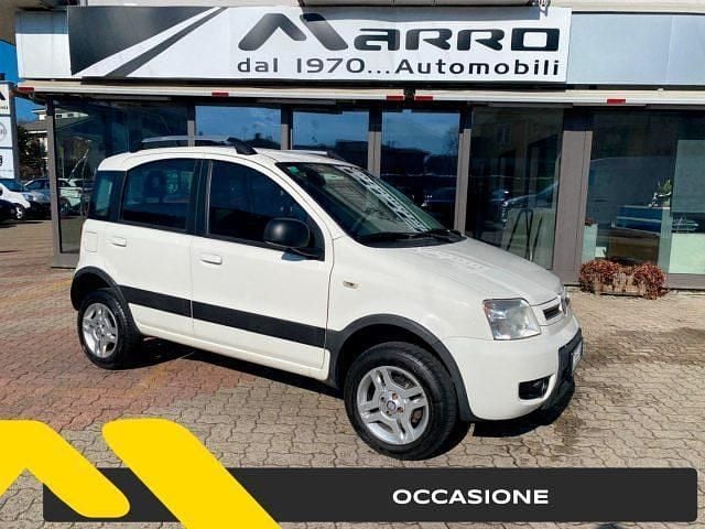 Usata Fiat Panda 4x4 69 CV (50 kW) 2010 Bianco Utilitaria