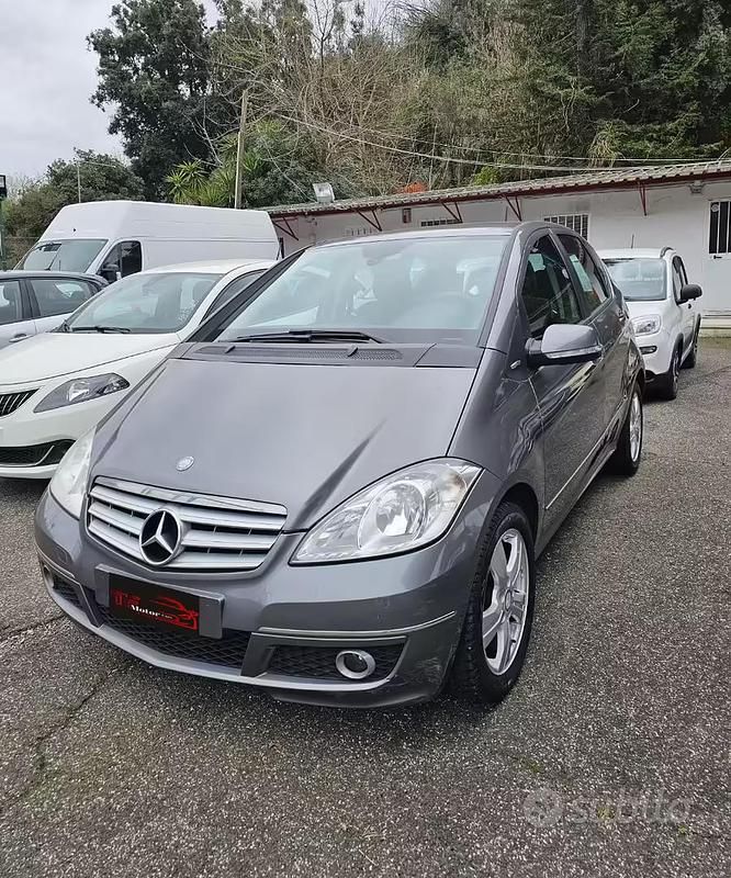Usata Mercedes A160 2011 Grigio Berlina