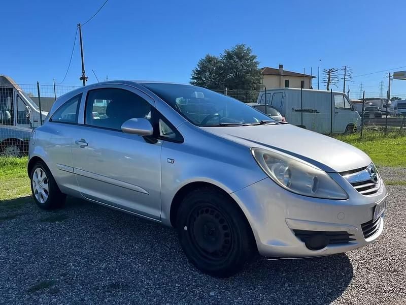 Usata Opel Corsa Enjoy 60 CV (44 kW) 2008 Argento Utilitaria
