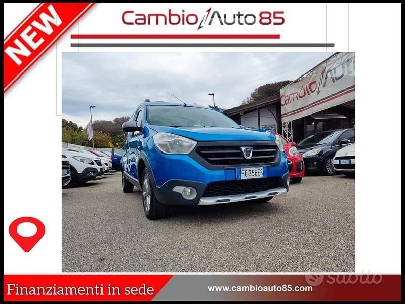 Blu Usata 2016 Dacia Dokker Lauréate Monovolume | 7900 € (Buon prezzo) - Immagine 1/4