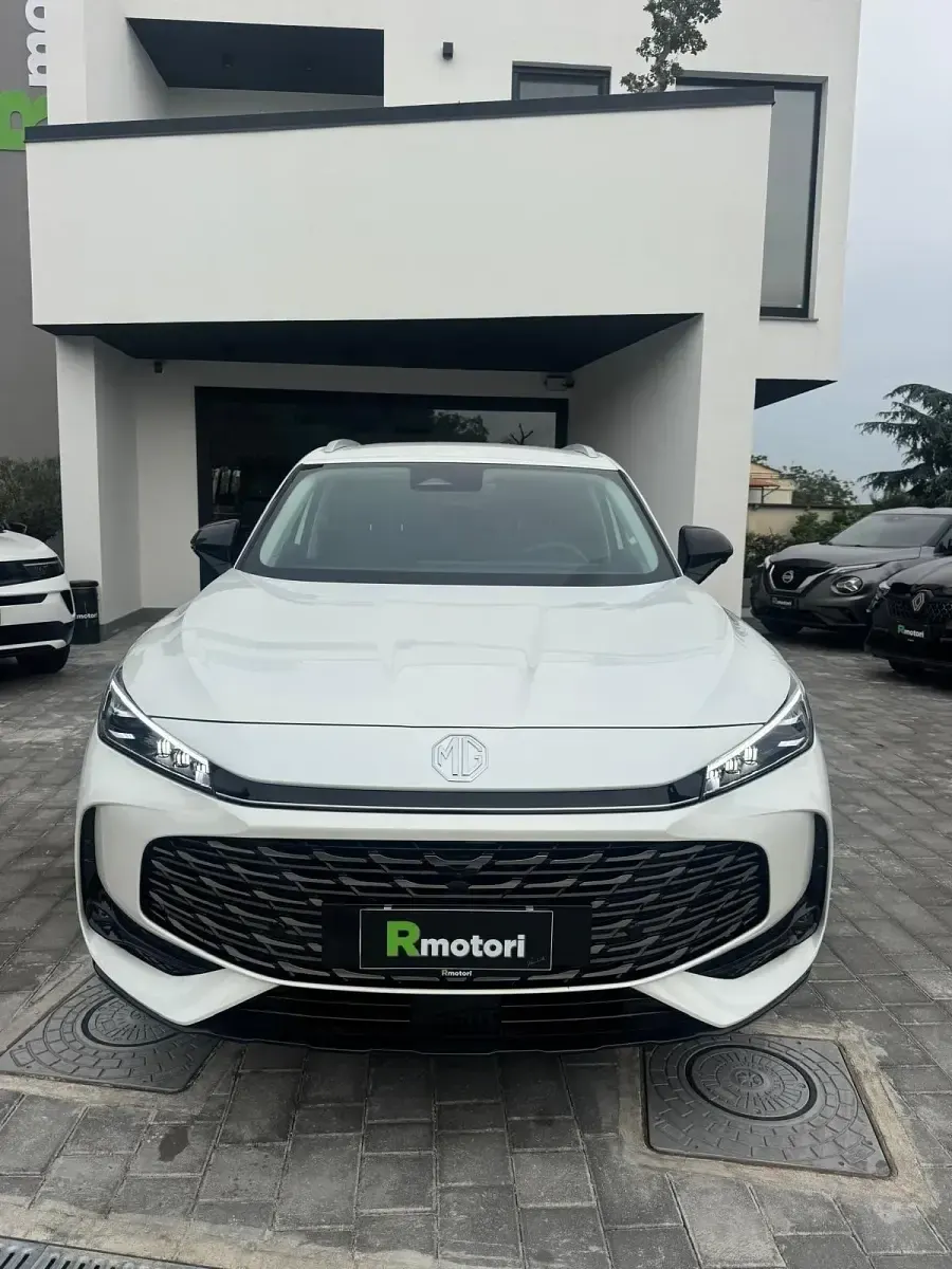 Usata MG HS Comfort 170 CV (125 kW) 2025 Bianco SUV