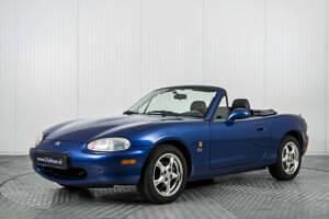 Usata Mazda MX5 141 CV (103 kW) 1999 Blu Cabrio