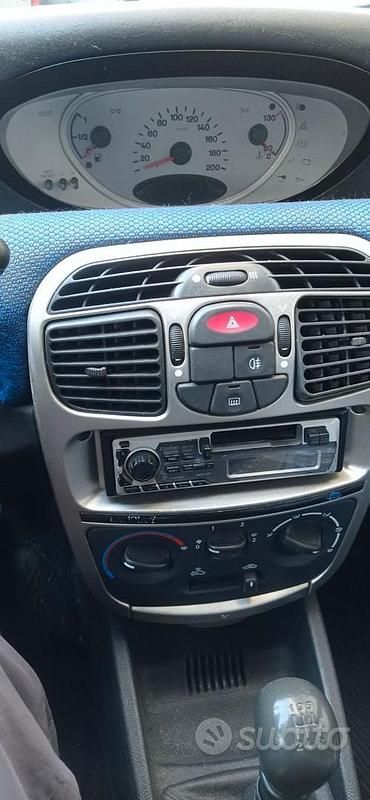 Usata Lancia Ypsilon 54 CV (39 kW) 1999 Bianco Utilitaria