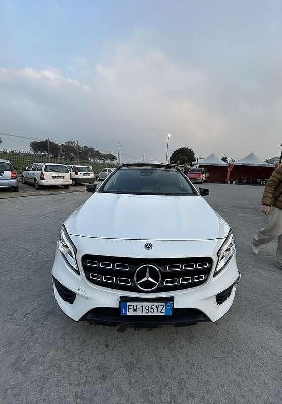 Usata Mercedes GLA200 Edition 136 CV (100 kW) 2019 Bianco SUV