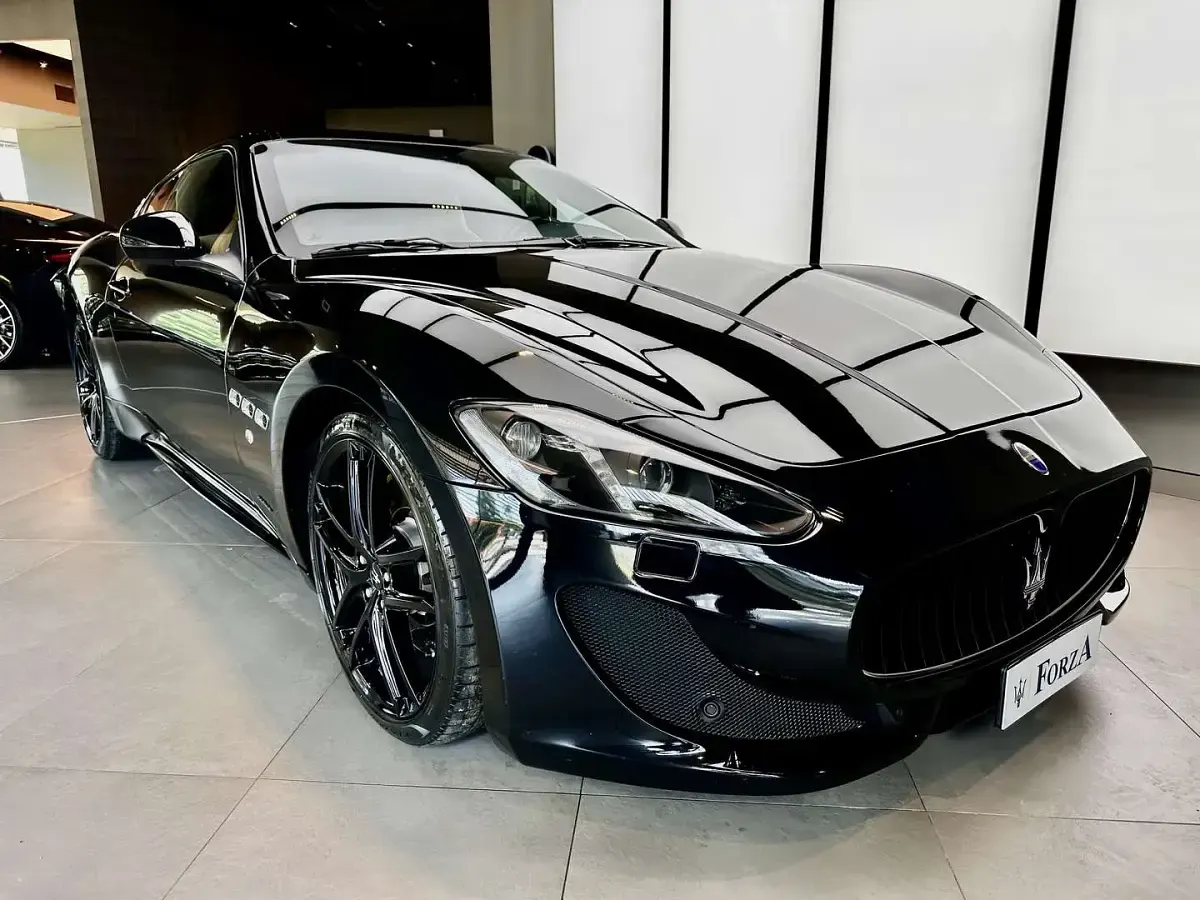 Usata Maserati Granturismo 460 CV (338 kW) 2017 Nero carbonio Coupé