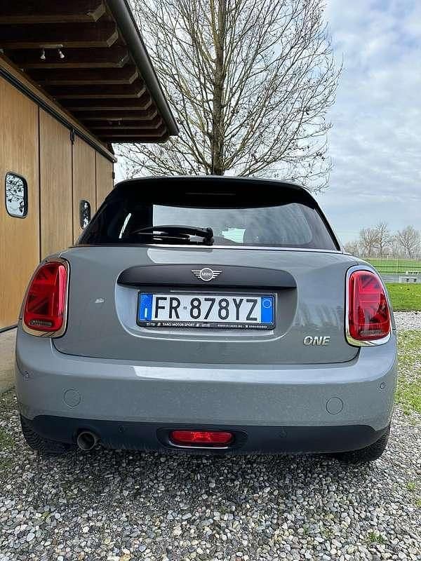 Usata Mini ONE 75 CV (55 kW) 2018 Utilitaria