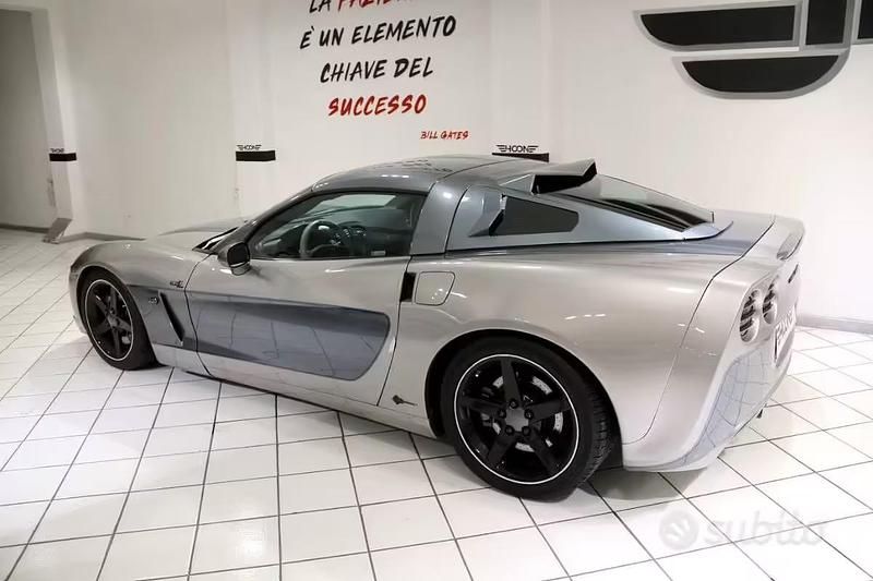 Usata Corvette C6 505 CV (371 kW) 2006 Grigio chiaro Coupé
