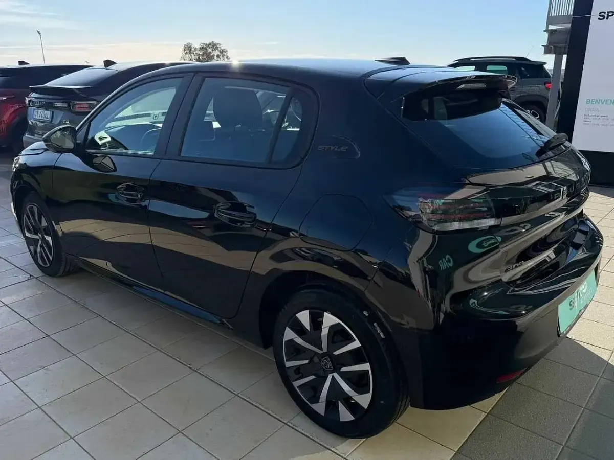 Nuova Peugeot 208 Style 101 CV (74 kW) 2025 Nero Utilitaria