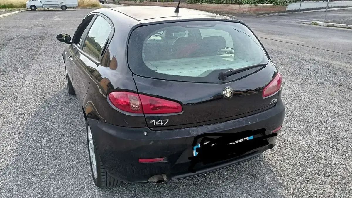 Usata Alfa Romeo 147 Progression 120 CV (88 kW) 2008 Nero Utilitaria