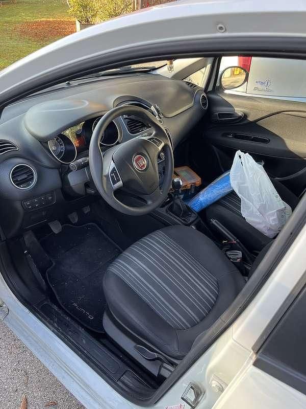 Usata Fiat Punto Evo Dynamic 69 CV (50 kW) 2011 Utilitaria