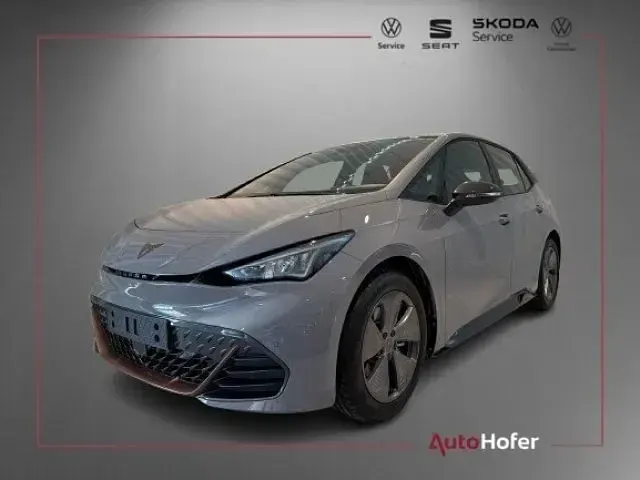 Usata Cupra Born 150 kW (204 CV) 2024 Grigio Utilitaria