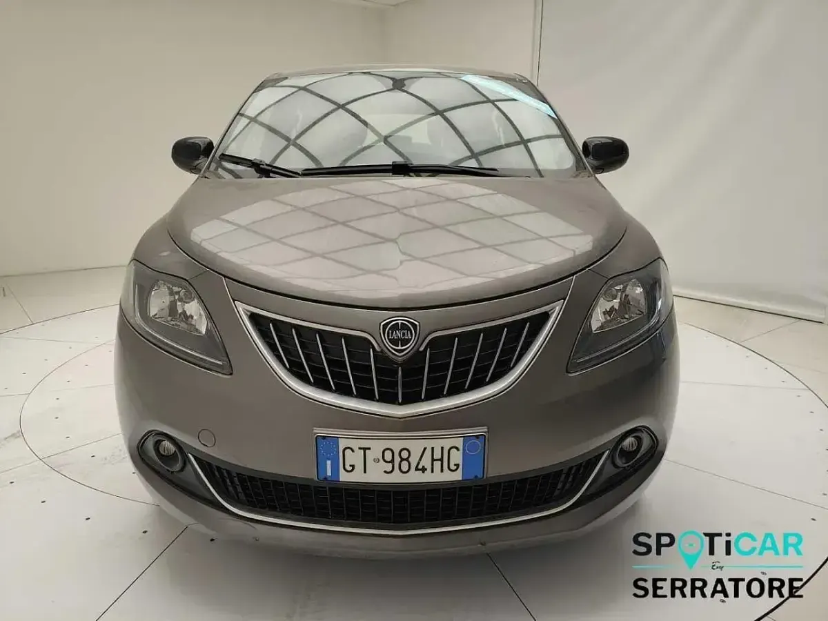 Usata Lancia Ypsilon S 70 CV (51 kW) 2024 Grigio Utilitaria