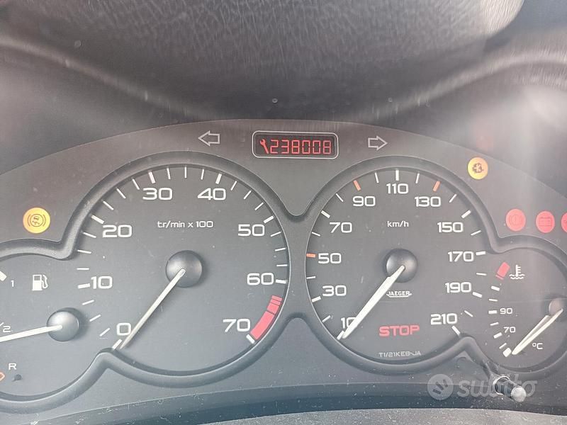 Usata Peugeot 206 105 CV (77 kW) 2000 Bianco Station wagon