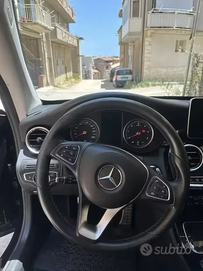 Usata Mercedes C220 170 CV (125 kW) 2018 Nero Coupé