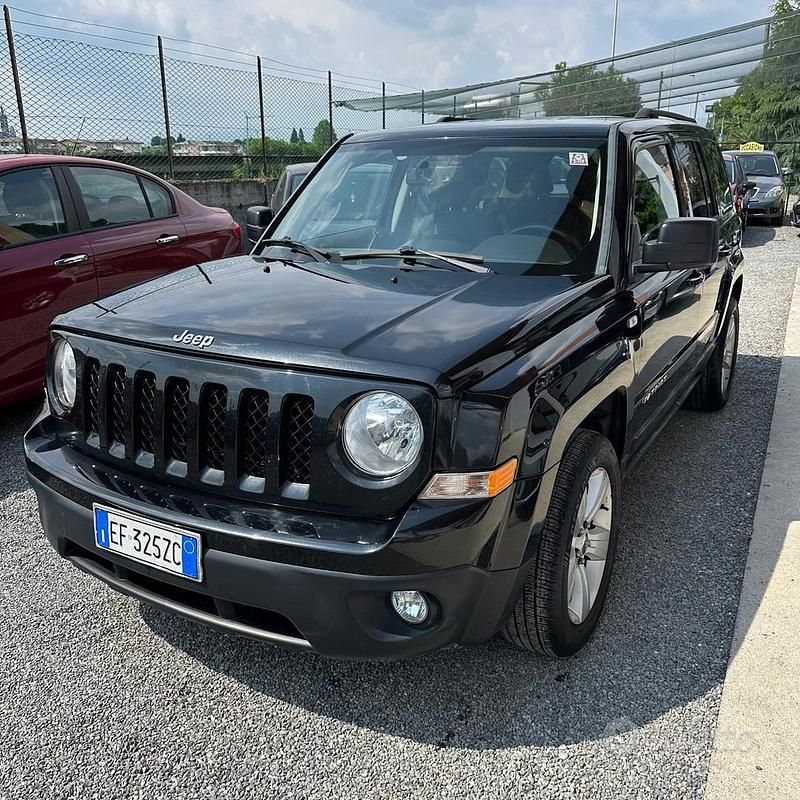 Nero Usata 2011 Jeep Patriot Limited SUV | 6500 € (Buon prezzo) - Immagine 1/4
