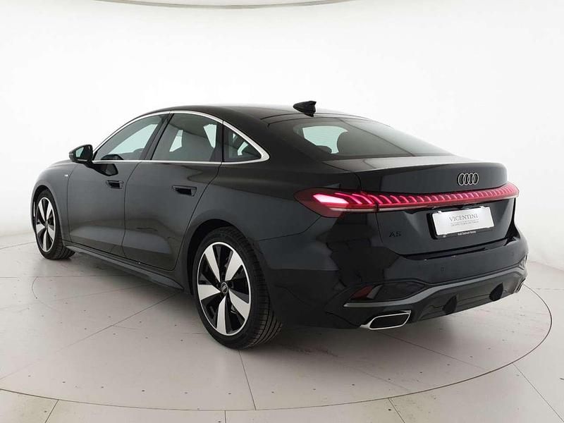 Nuova Audi A5 S-Line 204 CV (150 kW) 2026 Nero mito metallizzato Berlina