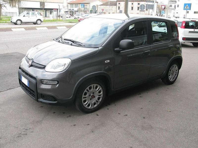 Usata Fiat Panda S 71 CV (52 kW) 2023 Grigio Utilitaria