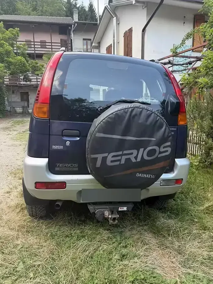 Usata Daihatsu Terios 2000 Bluazzurro SUV