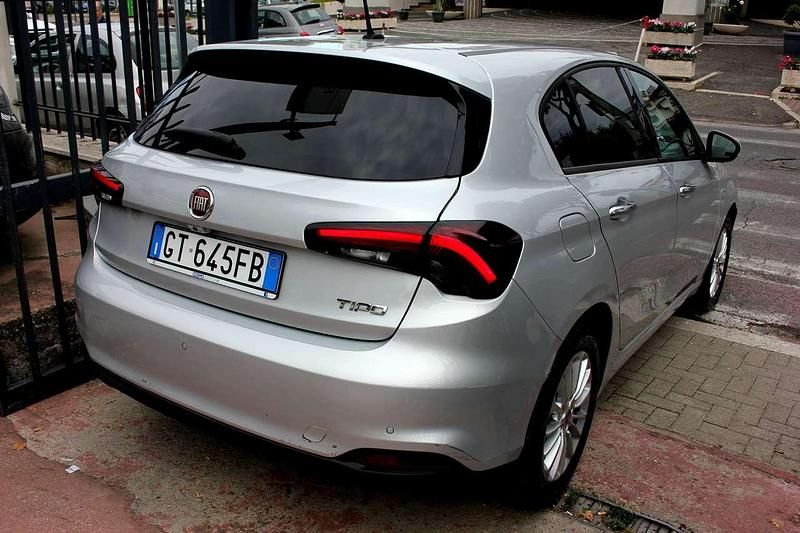 Usata Fiat Tipo 101 CV (74 kW) 2021 Argento Berlina