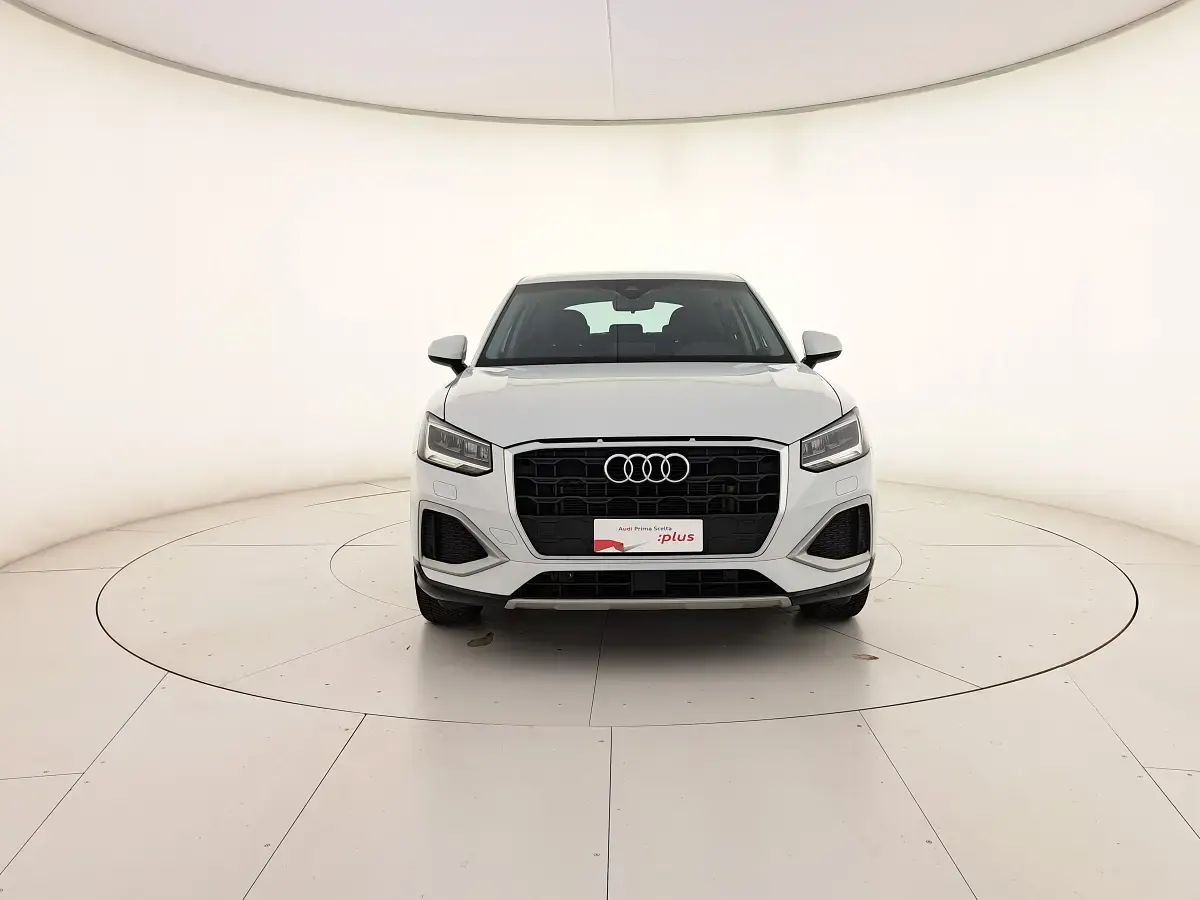 Usata Audi Q2 Admired 2023 Bianco ghiacciaio metallizzato SUV