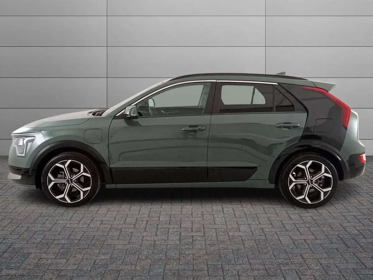 Usata Kia Niro Style 92 CV (67 kW) 2024 Verde SUV