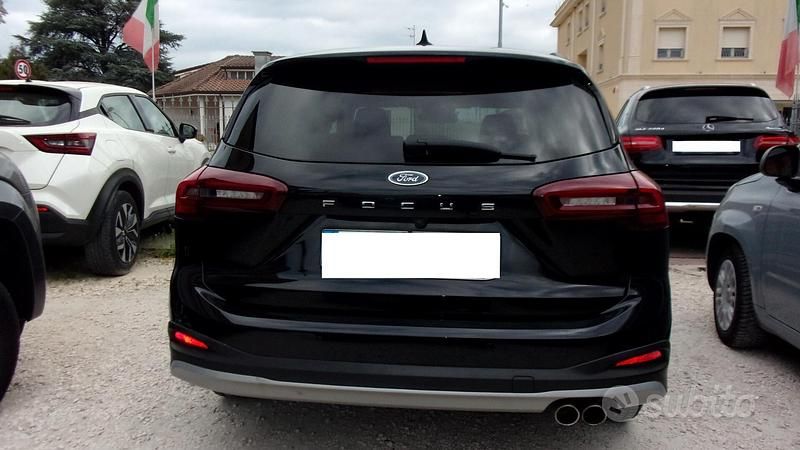 Usata Ford Focus Active 115 CV (84 kW) 2023 Nero Station wagon