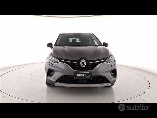 Usata Renault Captur Intens 145 CV (106 kW) 2022 Grigio scuro SUV