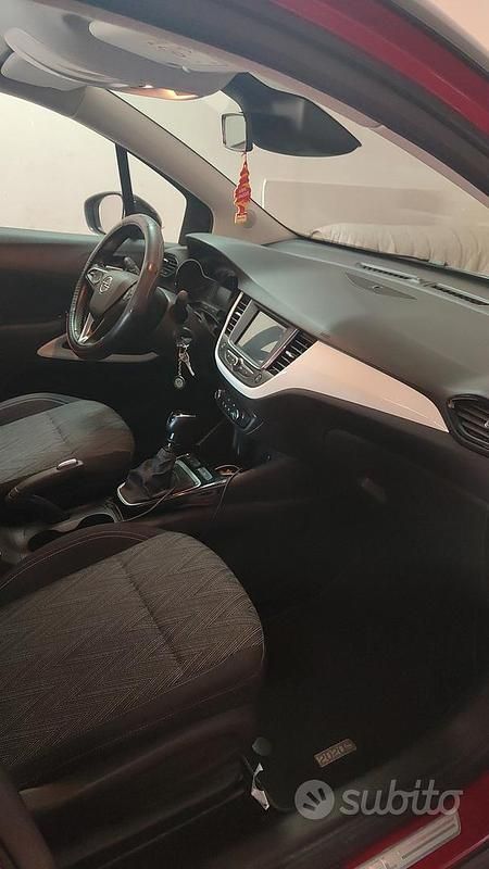 Usata Opel Crossland 110 CV (80 kW) 2020 Rosso SUV