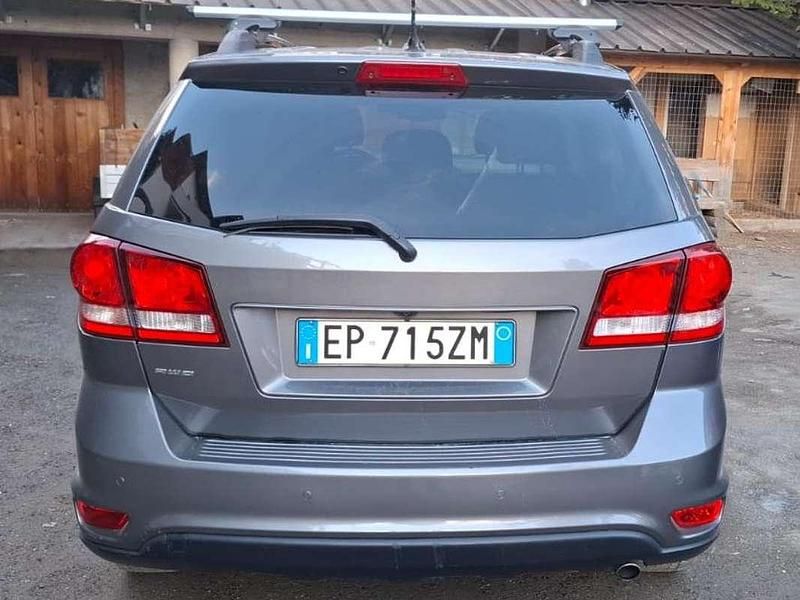 Usata Fiat Freemont Lounge 170 CV (125 kW) 2013 Grigio SUV