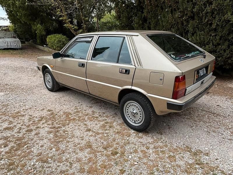 Usata Lancia Delta 78 CV (57 kW) 1982 Utilitaria
