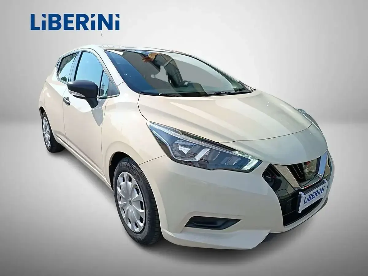 Usata Nissan Micra Visia+ 71 CV (52 kW) 2020 Beige Utilitaria
