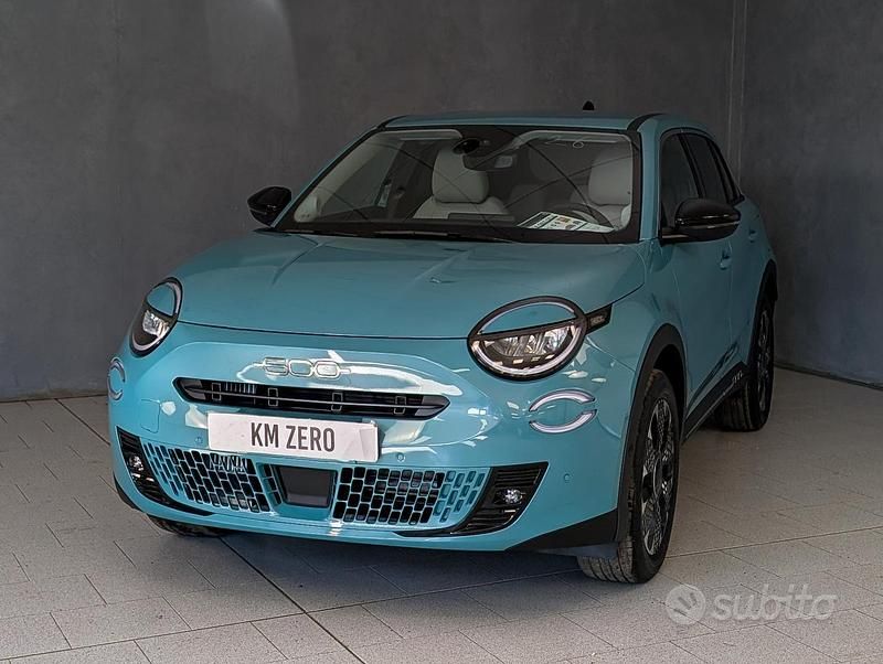 Nuova 2025 Fiat 600 La Prima SUV | 22.590 € - Immagine 1/4