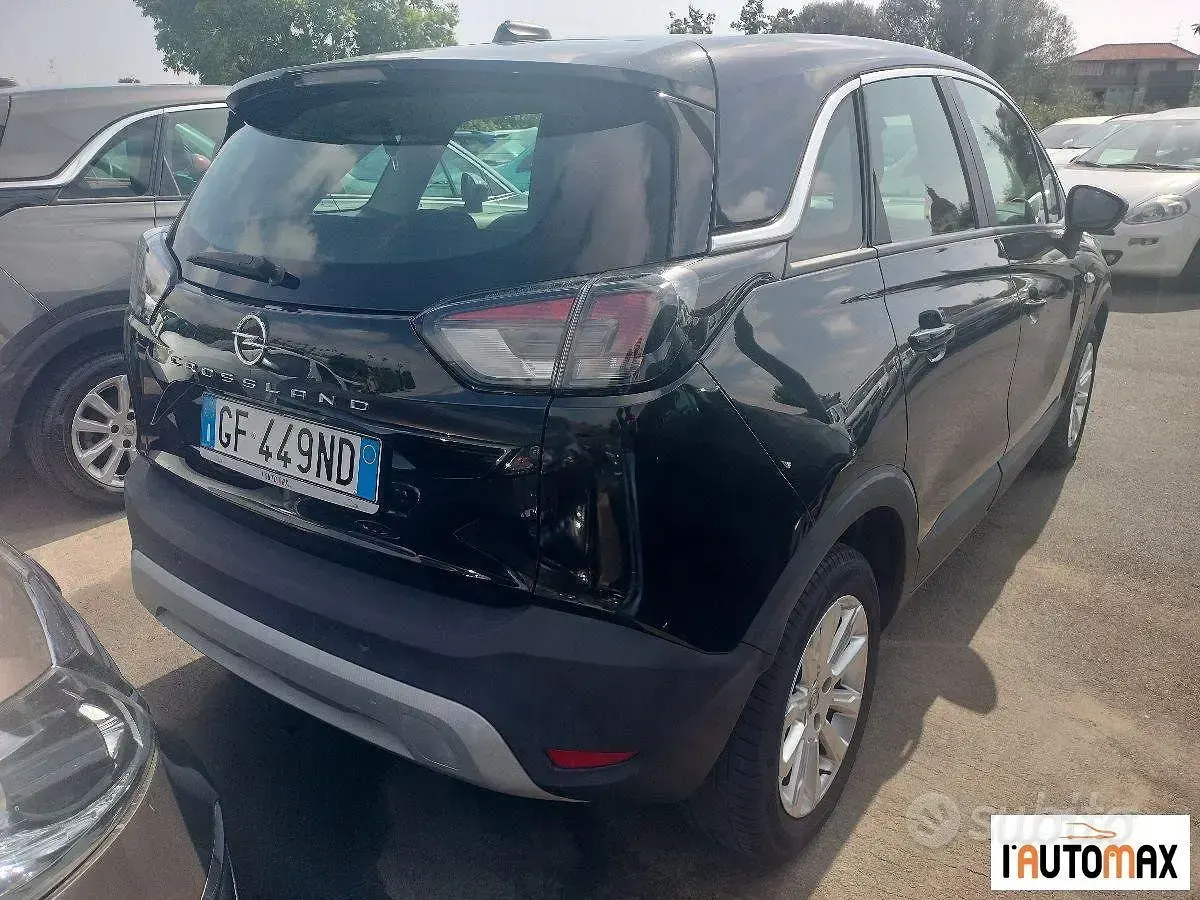 Usata Opel Crossland Elegance 110 CV (80 kW) 2021 Nero SUV