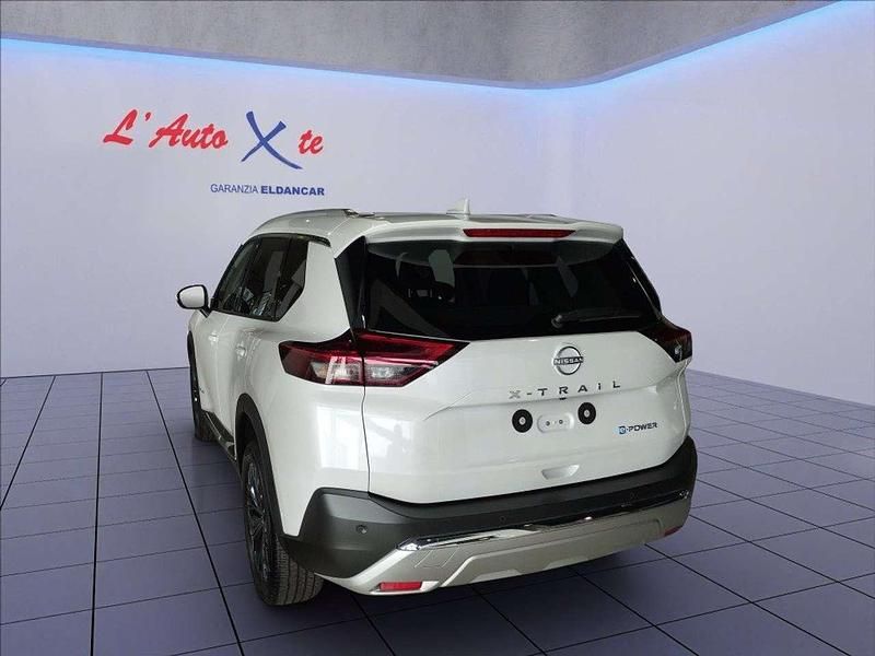 Nuova Nissan X-Trail Tekna 158 CV (116 kW) 2026 Bianco perlato SUV