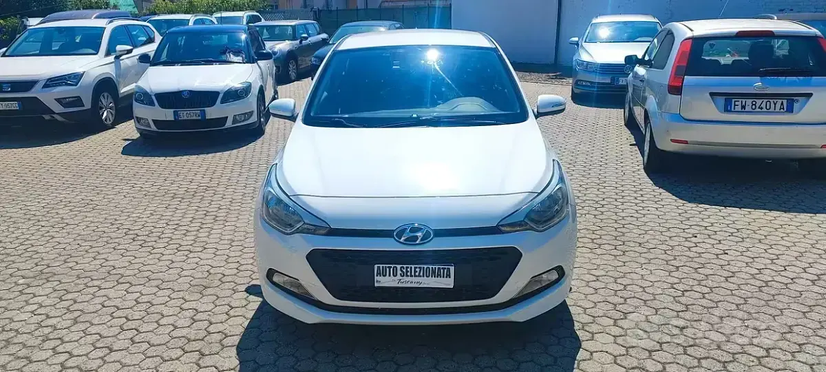 Usata Hyundai i20 Classic 75 CV (55 kW) 2018 Bianco Berlina