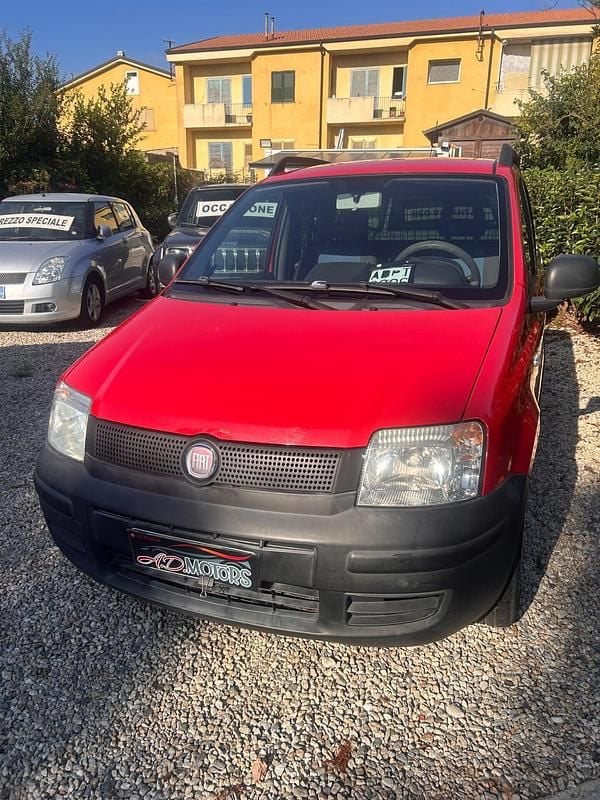 Rosso Usata 2011 Fiat Panda Dynamic Furgone | 3700 € (Buon prezzo) - Immagine 1/4