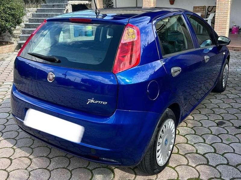 Usata Fiat Punto 69 CV (50 kW) 2008 Blu/azzurro Utilitaria