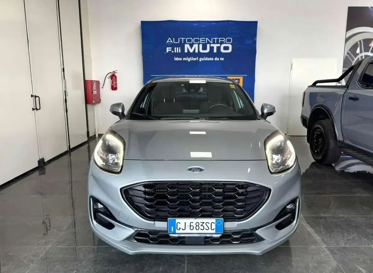 Usata Ford Puma ST-Line 125 CV (91 kW) 2022 Solar silver SUV