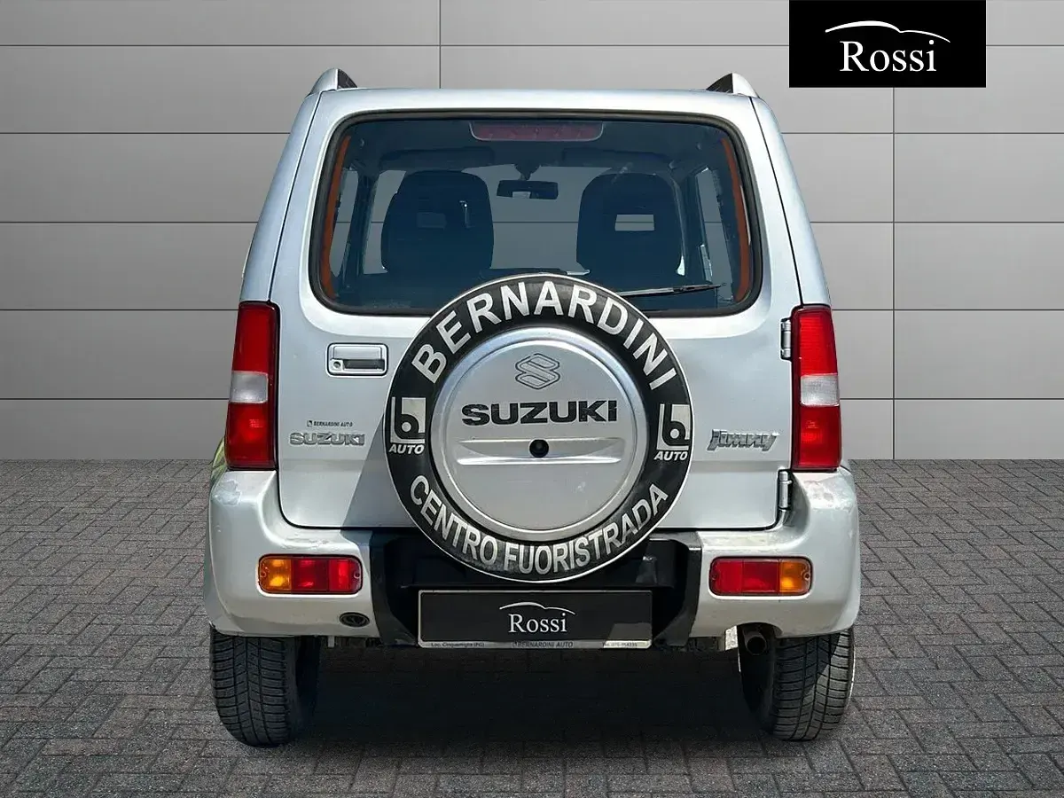 Usata Suzuki Jimny 82 CV (60 kW) 2004 SUV