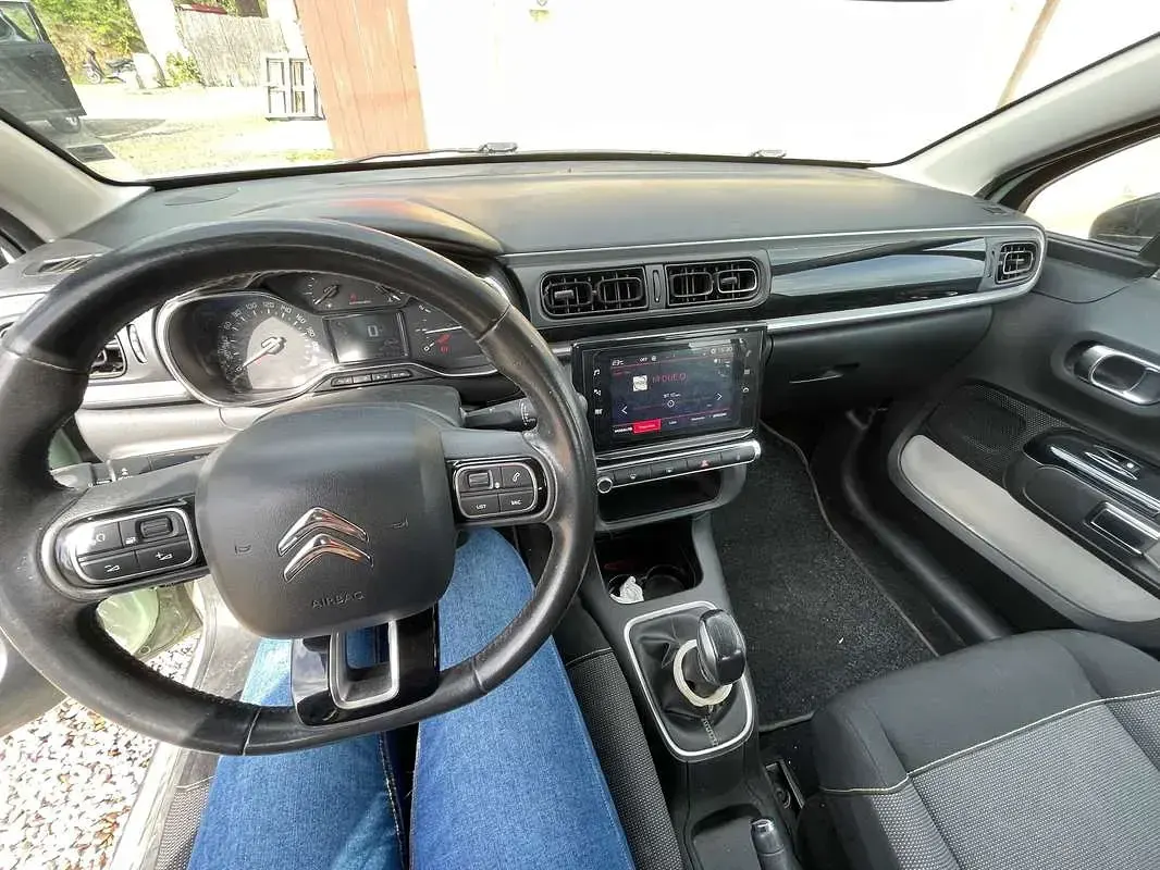 Usata Citroën C3 Shine 75 CV (55 kW) 2017 Verde Berlina