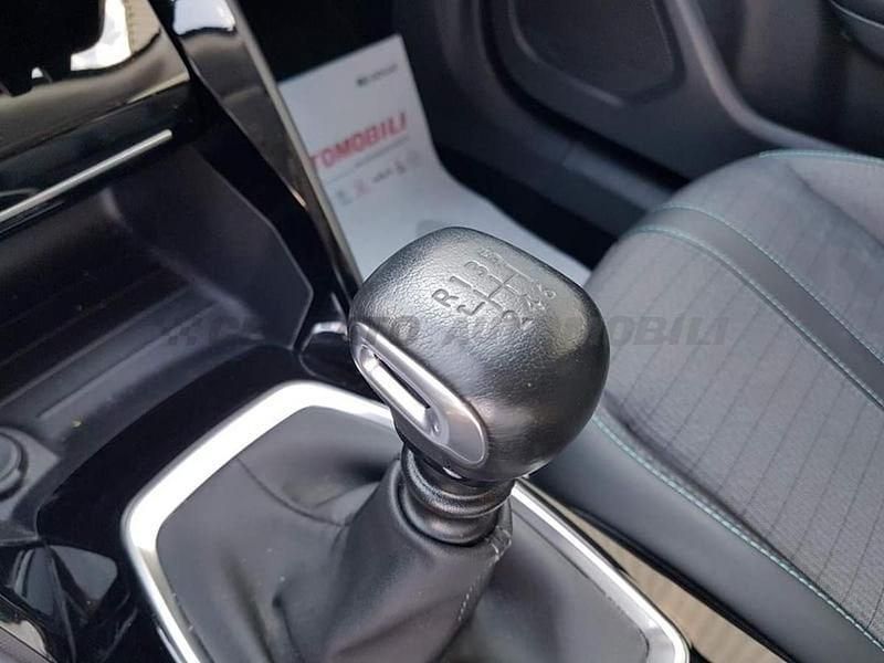 Usata Peugeot 2008 Allure 100 CV (73 kW) 2021 Blu SUV