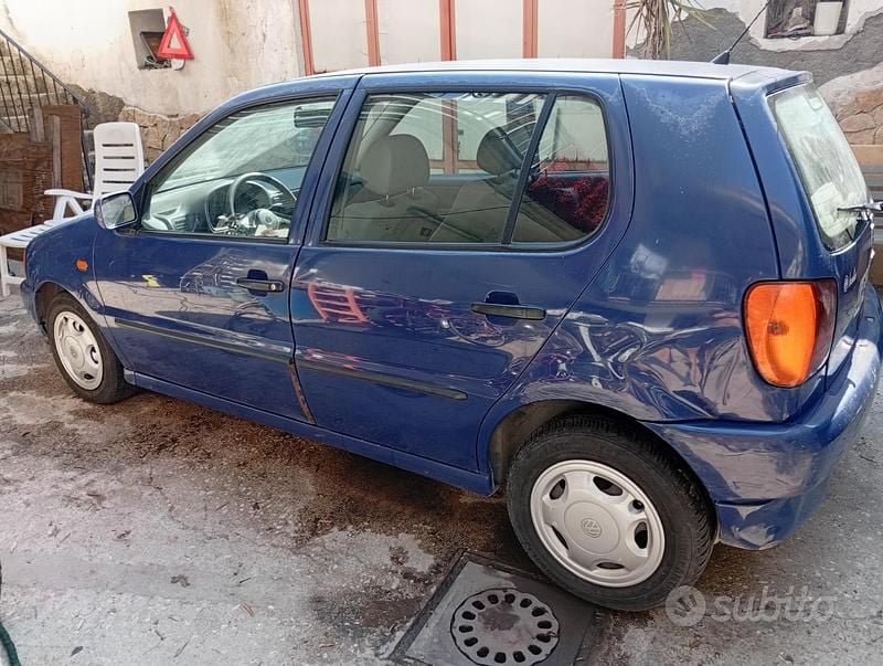 Usata VW Polo 64 CV (47 kW) 1998 Blu Utilitaria