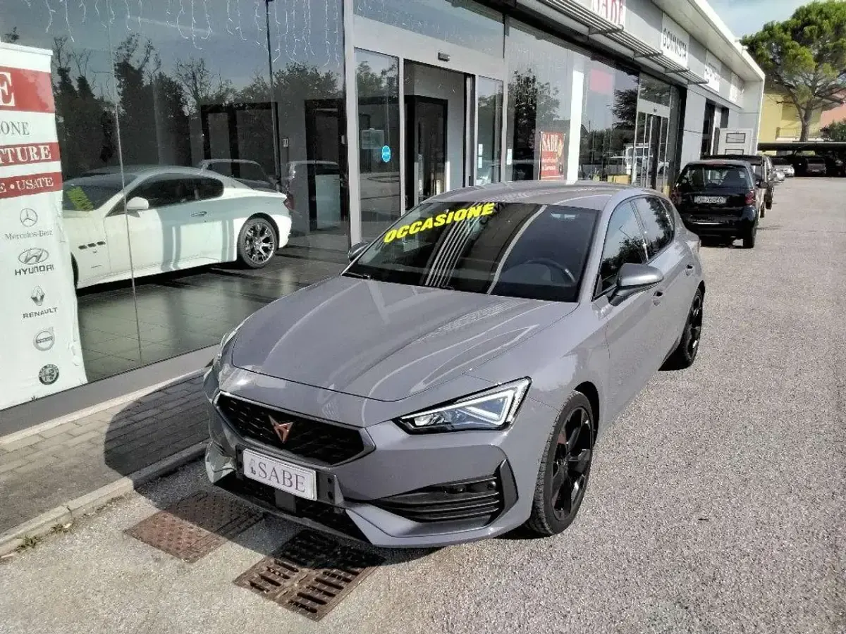 Usata Cupra Leon 150 CV (110 kW) 2023 Grigio Berlina