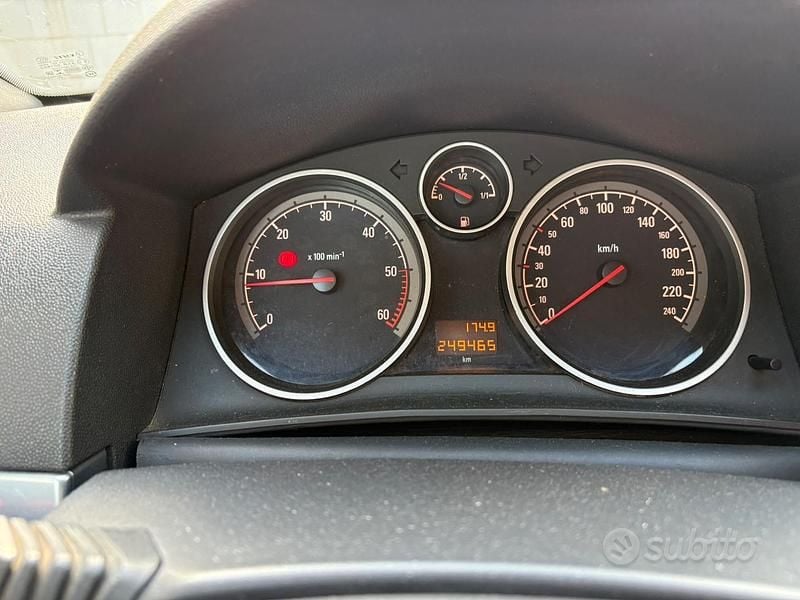 Usata Opel Astra Cosmo 125 CV (91 kW) 2009 Grigio Station wagon